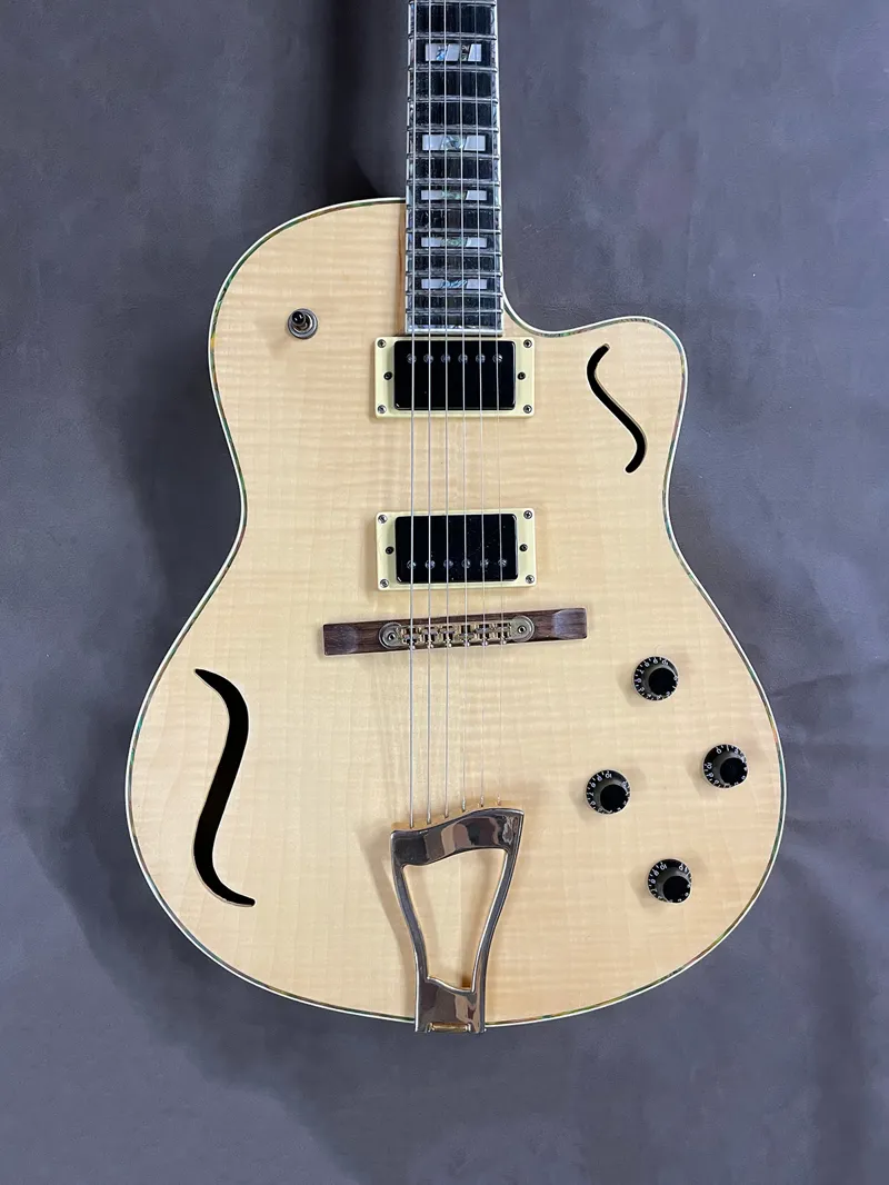 Secondhand Roberts Semi Acoustic Guitar 3 Secondhand Roberts Semi Acoustic Guitar - Image 3