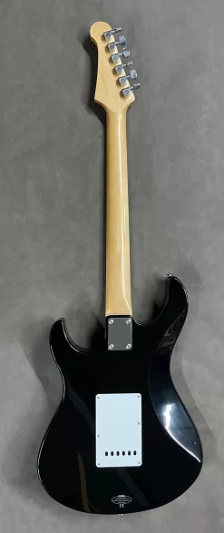 Secondhand Yamaha Pacifica Electric Guitar - Black 8 Secondhand Yamaha Pacifica Electric Guitar - Black -Musical Instruments Sale UYP DOVE 3