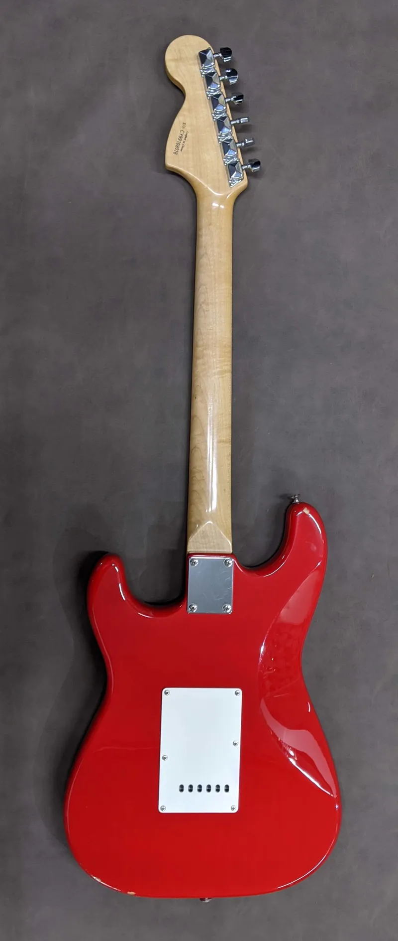 Secondhand Fender Squire Stratocaster Electric Guitar- Red 2 Secondhand Fender Squire Stratocaster Electric Guitar- Red - Image 2
